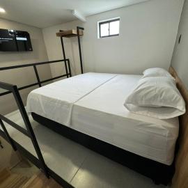 Hotel La Fábrica cerca al aeropuerto, Hotel in Palmira
