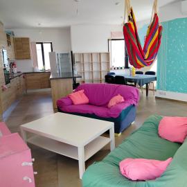 Pink Fairy Paradise Penthouse, 10mins from the beach