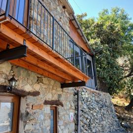George's House、アスカスのホテル