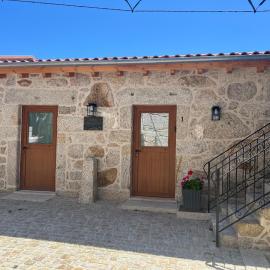 Eido de Bairros - Casa Cantinho da Touça