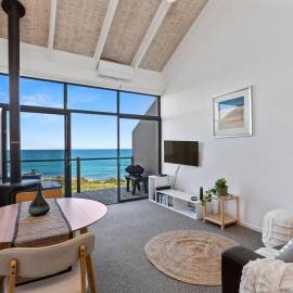 12 Whitecrest Great Ocean Road Resort - Ocean Views – hotel w mieście Wongarra