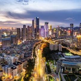 X Hotel Shenzhen Convention and Exhibition Center Shixia Metro Station, hotel em Shenzhen