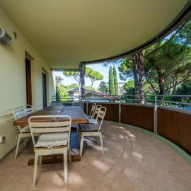 GuestHost - Lignano Riviera Green Lodge, hotel u gradu Linjano Sabjadoro