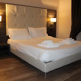 Brain Rooms - Centro Città, Pulizia Giornaliera, Colazione Inclusa, hotell i Pagani