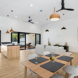 Tropical Kuranda Modern Retreat, hotel in Kuranda