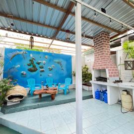 Nelyza's Suites & Adventure, hotel i Puerto Ayora