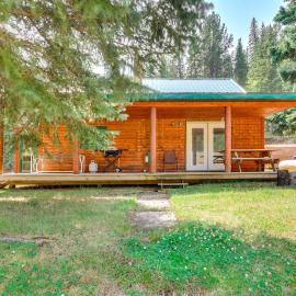 Deadwood 'Wolf Cabin' w/ Fire Pit & Grill, Hotel in Deadwood