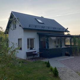 Domek w dolinie, hotel in Miechucińskie Chrósty