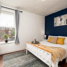 Gorgeous Home in Heart of Lincoln - Parking - Sleeps 9