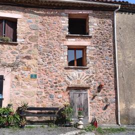 maison dans village rural
