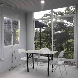 Bay Ellie B and B tiny home, hotell i Asturias