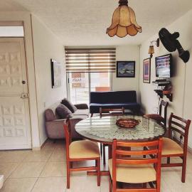 Casa de descanso en Anapoima en condominio cerrado - hasta 8 personas, hótel í Anapoima