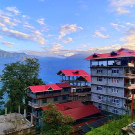 Hotel Red Cherry Pelling