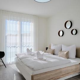 Apartment B13 mit Balkon & Nutzung der Wellness- & Aktivbereiche im Pine Hill Resort, hotel u gradu Zirchow