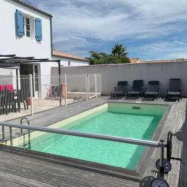 Grande maison de vacances récente, hotel in Saint-Denis-dʼOléron