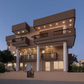 Happy Apartments