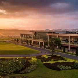 Phoenix Pool & Golf View Villa Cam Ranh, hotel v destinaci Cam Ranh