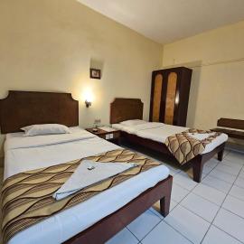 Hotel Indsurya, hotel di Dibrugarh