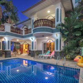 Villa Madee near Walking Street and beaches
