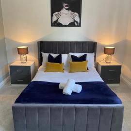 The Heathers - Spacious 3 Bed, Home from Home in Burton