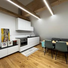Haus 30 Apartment, hotel u gradu Zeltweg