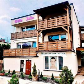 Willa Julia-pokoje w centrum, ogród, sauna, grill, Hotel in Ustroń