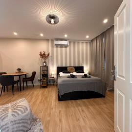 Bellahomes, Aircondition, private Parking, Netflix, Airport 30 Minuten، فندق في Erlensee