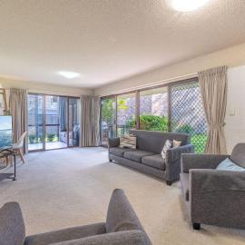 Bay Parklands, 56 2 Gowrie Ave - ground floor, air conditioned, wifi & Foxtel