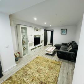 ASE Premium Apartament, hotel v mestu Suceava