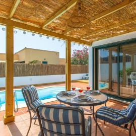 VILLA Paraiso del sol、ラ・オリーバのホテル