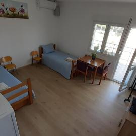 Udobna Dvokrevetna Soba Sa Terasom #2, hotel din Mladenovac