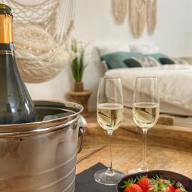 Bien-être au naturel, Love Room, Jacuzzi Sauna, Centre-Historique