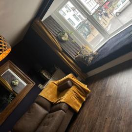 Apothecary Hall - Snowdonia, hotel in Llanrwst