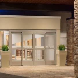 Holiday Inn Express Fayetteville Fort Bragg by IHG – hotel w mieście Fayetteville