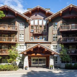 Lost Lake Lodge by Whistler Premier, готель у місті Вістлер