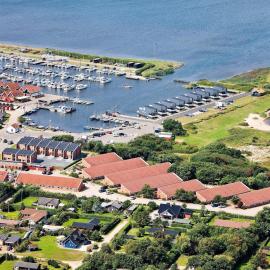 6 person holiday home on a holiday park in Hemmet, hotel sa Hemmet