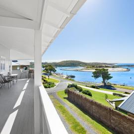 The Seamist Cottage, Hotel in Narooma