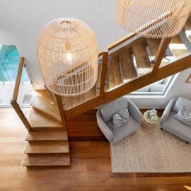 Surfside Villa - 50m to beach access, heated pool, hotell i Marcoola