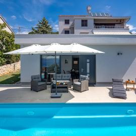 Holiday Home Sole - Happy Rentals