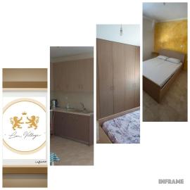 Lionz Village, hotel in Skala Fourkas