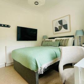 Luxury House - 2 x Double Beds w Ensuites、Spon Endのホテル