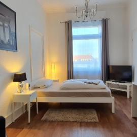 coLodging Mannheim - private rooms & kitchen, hotel sa Mannheim