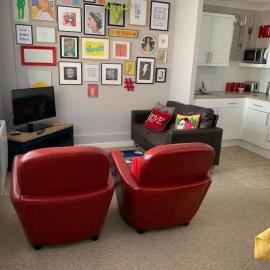 Jurassic Coast Holiday Home, Hotel in Charmouth