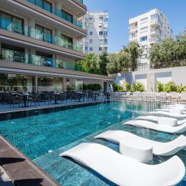 Viesnīca Awen Lara Hotel Antālijā