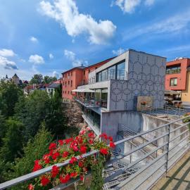Hotel Rajská zahrada: Nové Město nad Metují şehrinde bir otel