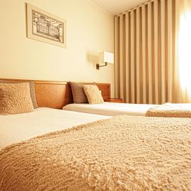 Hotel dos Loios, хотел в Санта Мария да Фейра