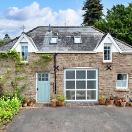 Finest Retreats - Coach House Wellbeing Retreat