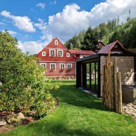 Holiday Home Charming Mountain Lodge & Wellness by Interhome, hotel in Horní Maršov