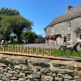 Quiet, charming countryside retreat nr. the capital of the Cotswolds、サイレンセスターのホテル