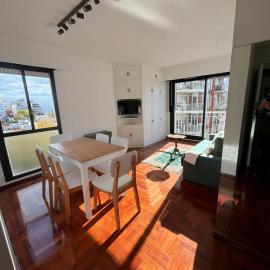 Amplio departamento luminoso en Belgrano, max 6 pax, wifi rapido, cochera, hotel a Buenos Aires